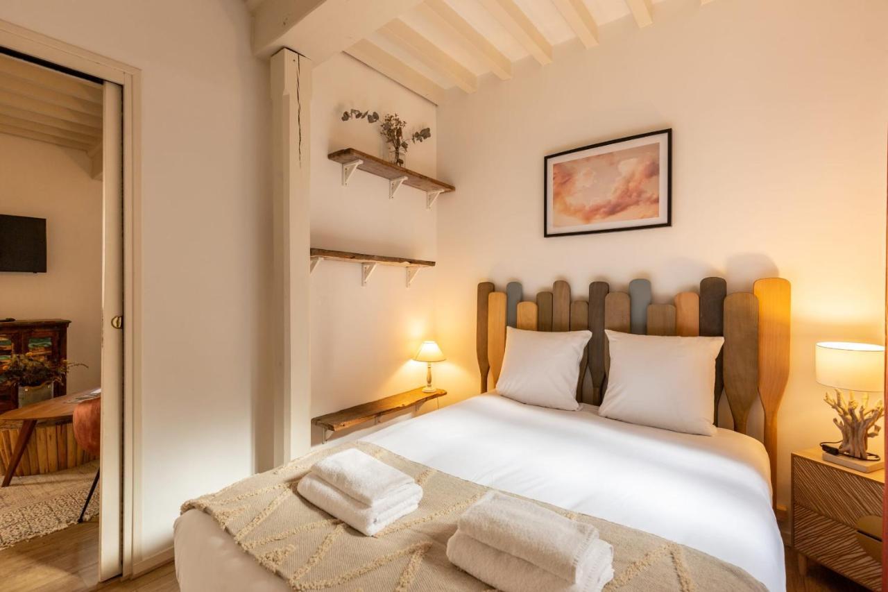La Vague - Breath Of Freshness In Center Of Honfleur - Free Parking 550M Apartman Kültér fotó